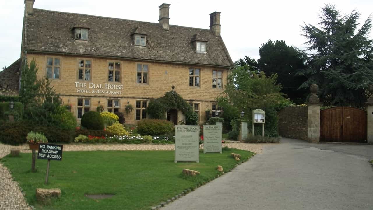 20年前のイギリス旅行で撮影したコッツウォルズのDial House Hotel